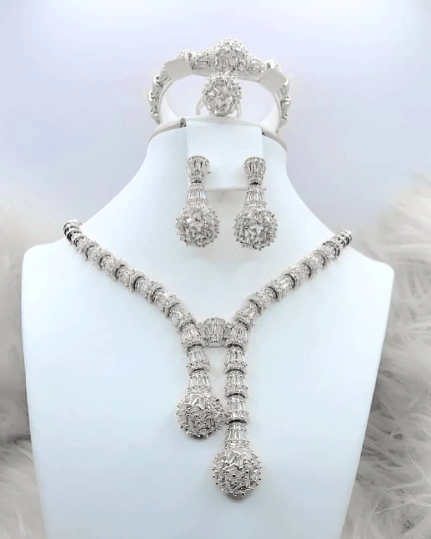 طقم كرات زيركون رقم واحد كلاسيكي راقي