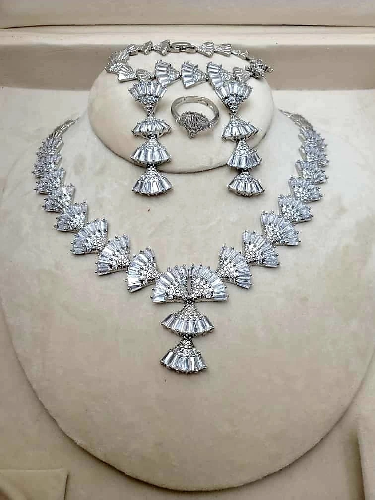 طقم زركون عرائسي كلاسيكي فخم 👑💎