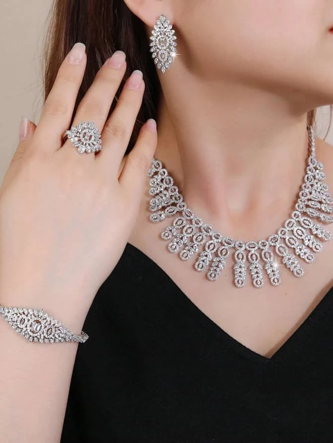 طقم زركون عرائسي كلاسيكي فخم 👑💎