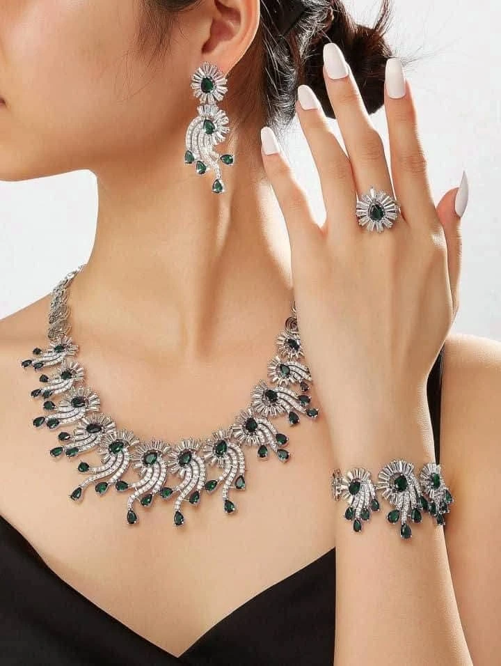 طقم زركون عرائسي كلاسيكي فخم 👑💎