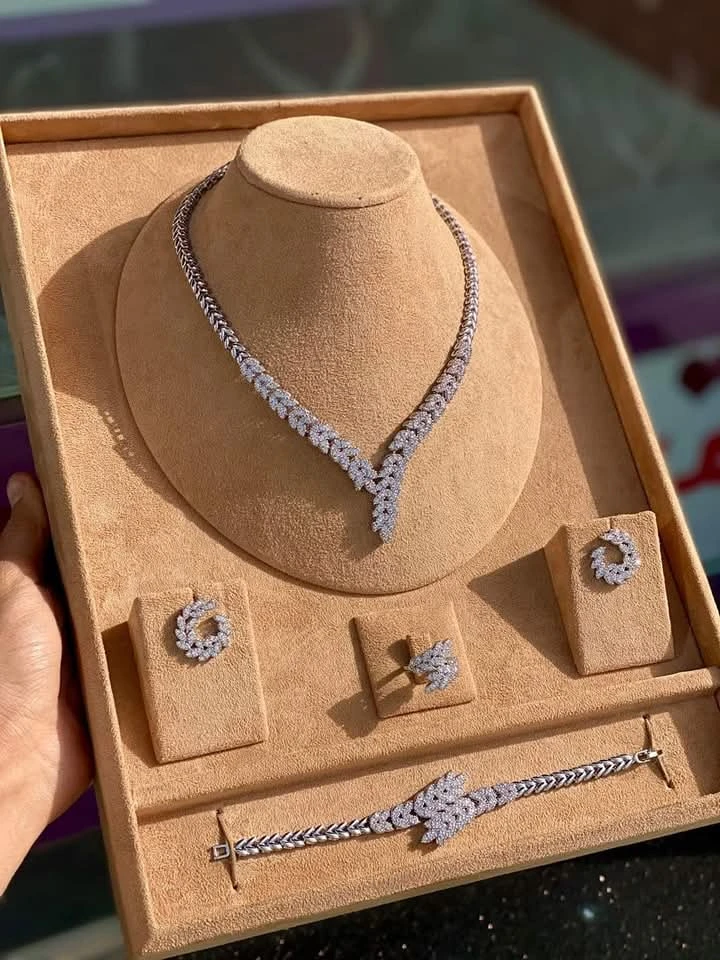 طقم زركون عرائسي كلاسيكي فخم 👑💎