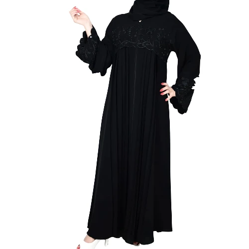 عباية تطريز أسود فاخرة بكم واسع وتصميم كلاسيكي راقي