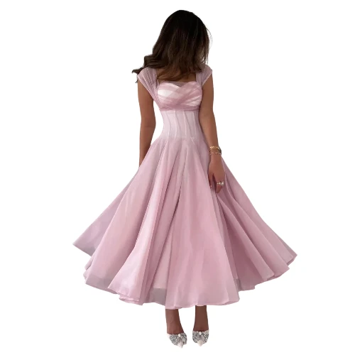 فستان أميرة الورد الناعم