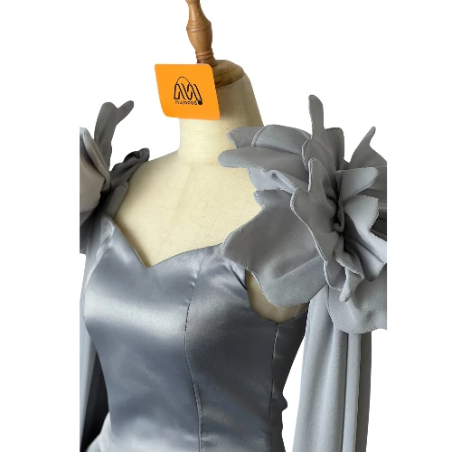 فستان سهرة بكاب أنيق وتطريز فاخر