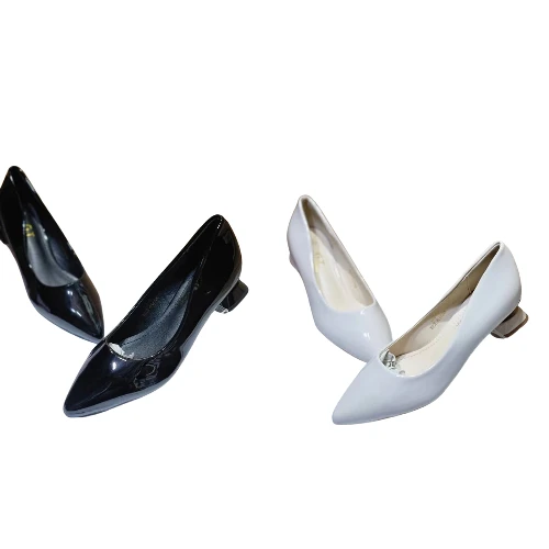 جزمه نسائي كعب عريض