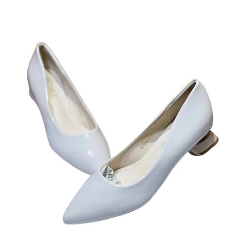 جزمه نسائي كعب عريض