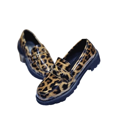 جزمه نسائي نمري