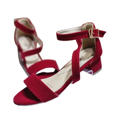 صندل نسائي كعب