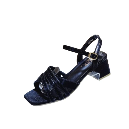 صندل نسائي كعب